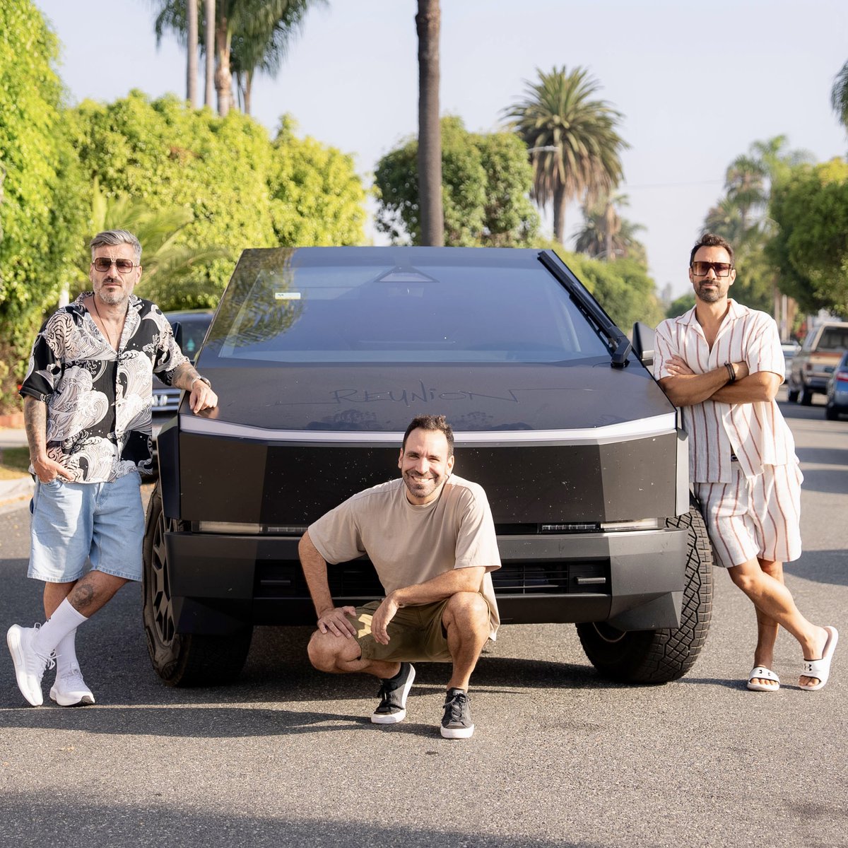 Ήρθε η ώρα για ένα road trip στην 🇺🇸Αμερική! 
ΑΥΡΙΟ 📌Πέμπτη στις ⏰22:30 στον <a href="/ANT1TV/">ΑΝΤ1</a> ξεκινάμε και όπου μας βγάλει ο δρόμος!

#TheReunion #YouOnlyLiveOnce #YOLO #ant1tv #tomorrow