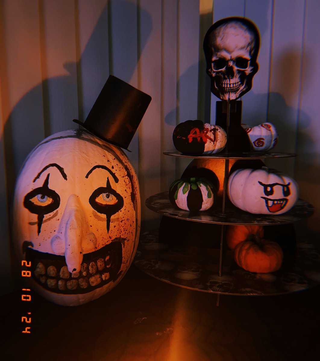 Miss Mia 🔪 tweet media