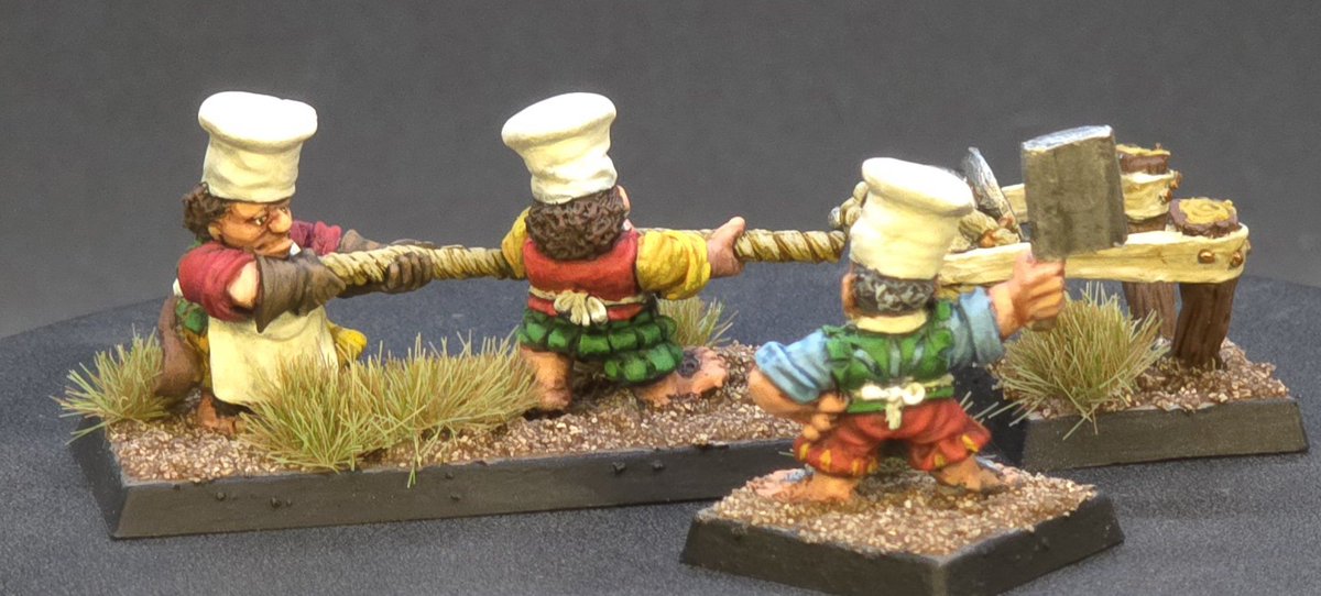 PaintsPirate's tweet image. ##whfb #Oldhammer #halfling #hotpot #empire time to launch lunch 😋