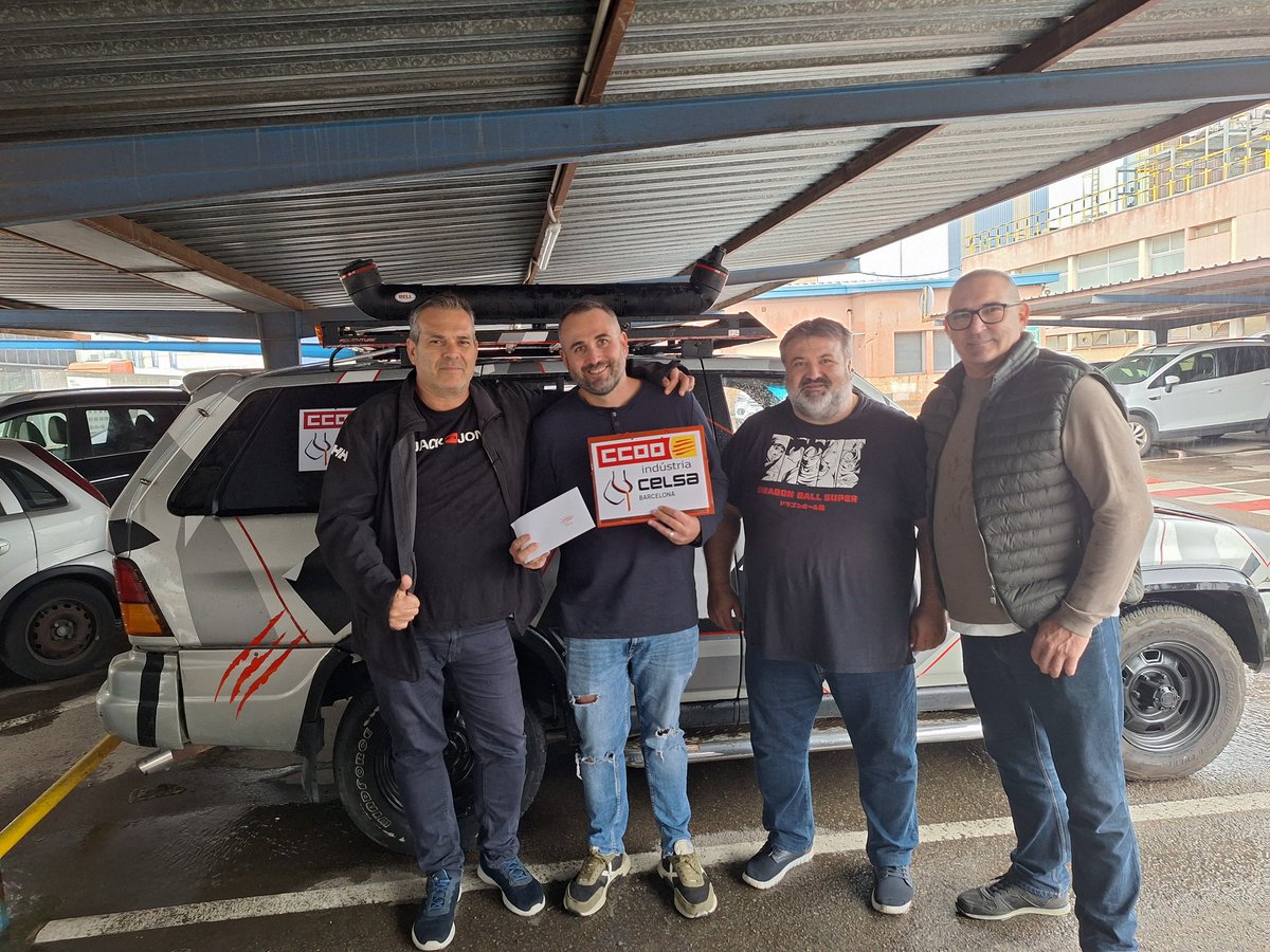 SSCCOOCelsabcn's tweet photo. SS CCOO Celsa Bcn ayudamos a los  compas  en #ChatarrasRaid  que va de #Tanger a #Marrakech, colaboramos con200€en Fuel un empujón entre otras org. para  que  ayudar a Nelson y J.Carlos a repartir 10kg de material escolar en las aldeas que recorre  el Raid. #OrgullCCOO https://t.co/cKGliKOPt7