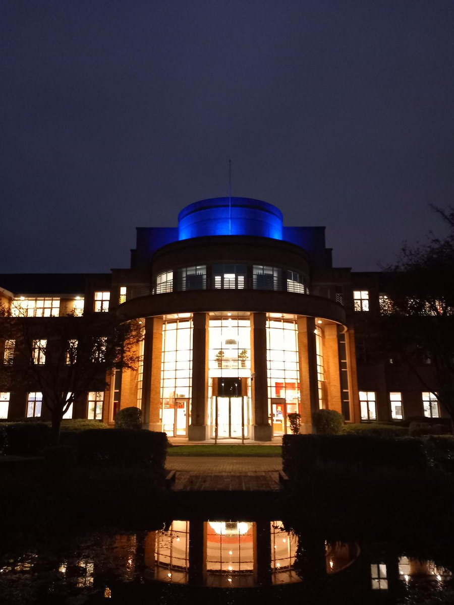 This evening we’re joining the campaign ‘Light Up for Care Leavers’, by lighting up UCAS’ office, Rosehill, in blue. 

The campaign aims to support and recognise care leavers, as well as to raise awareness of their achievements and challenges.

#NCLW #LightUpForCareLeavers