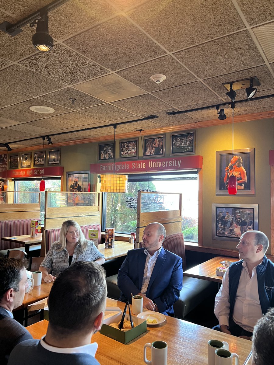 CRESenergy's tweet photo. CRES President @heather_reams and @RepGarbarino met with local business owners and @SEIA members to see firsthand how clean energy tax credits are boosting the solar industry on Long Island. https://t.co/iAinP1l7LS