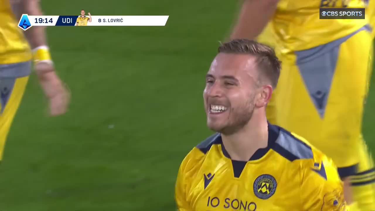 Sandi Lovrić with a lovely strike to fire Udinese in front 🎯