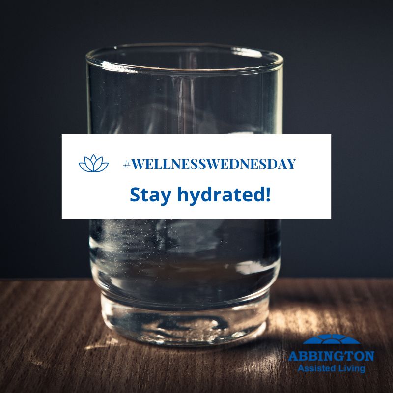 When the sun comes up - drink some water. ☀️ When the sun goes down - drink some more! 🌑 Starting your day with water can kickstart your metabolism and ending it with some can aid in the detoxification processes as you sleep. 💤 #WellnessWednesday