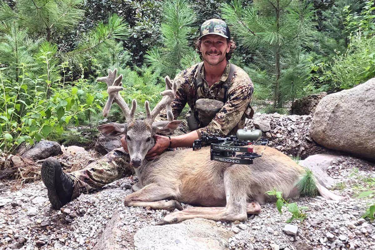 SPORTSMANchnl's tweet photo. After a troubling start in Arizona, Taylor Bullard was rewarded with a trophy in the end. Here's the story of his trophy coues deer via @nawhitetail: https://t.co/zQxiLO1nkm
#ITSINOURBLOOD #hunting #outdoors #deer #deerhunting #coues #couesdeer https://t.co/vs2ChluS3f