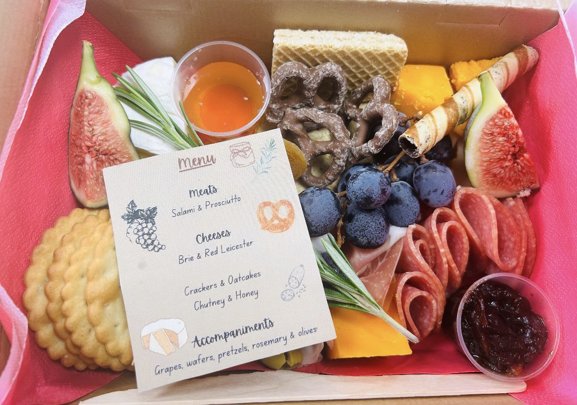 MissHainesHEc's tweet photo. @MrsWalkerHE and I couldn’t be prouder of our pupils today as they pulled off amazing charcuterie boxes for their ‘Deliveroo’ event! Quality control was on point as these top notch boxes flew out the door, well done everyone! 👏🏻🥨🫒🧀🍇 
@KpssPEandHE @KingsParkSec https://t.co/yGH9txaEHw