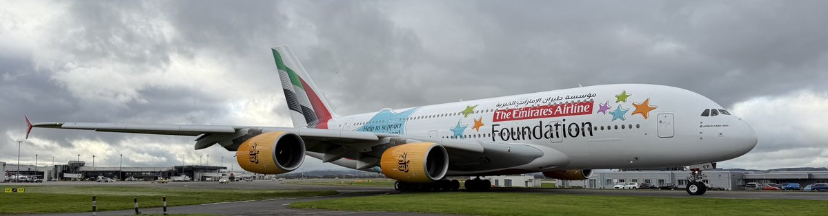 AndyHamilton441's tweet photo. Emirates A6-EEP with foundation livery taxiing for departure at GLA, nice we change of livery https://t.co/tIFi7KOvrl