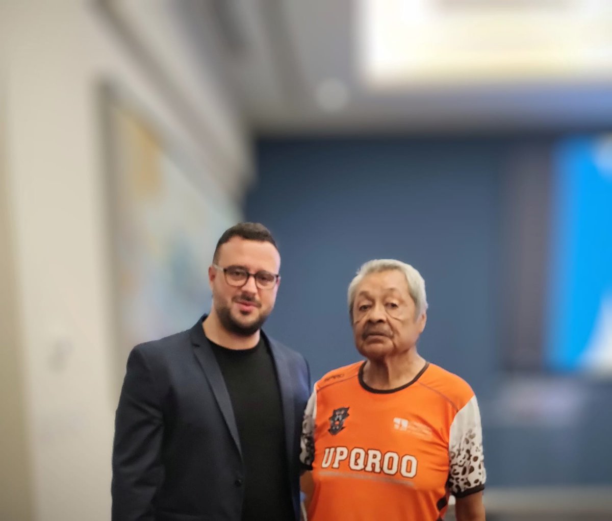 EL AJEDREZ COMO UNA HERRAMIENTA EDUCATIVA

El pasado 25 de octubre el Director General de la Cámara y Asociados, Luis Cámara Patrón presentó la conferencia: “El Ajedrez como Herramienta Educativa”
facebook.com/share/p/bDbx6K…

#FormandoTriunfadores