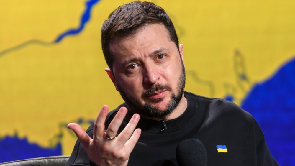 ConterScot's tweet photo. We spoke to Dr James Foley and @drvladunkokor about their new research on 'decolonial' rhetoric, and how another leftist intellectual trend was used to support imperialist ends.

Decolonising Ukraine? How Rejection of Empire Became Pro-War (link below) https://t.co/6dkVrgvTDH