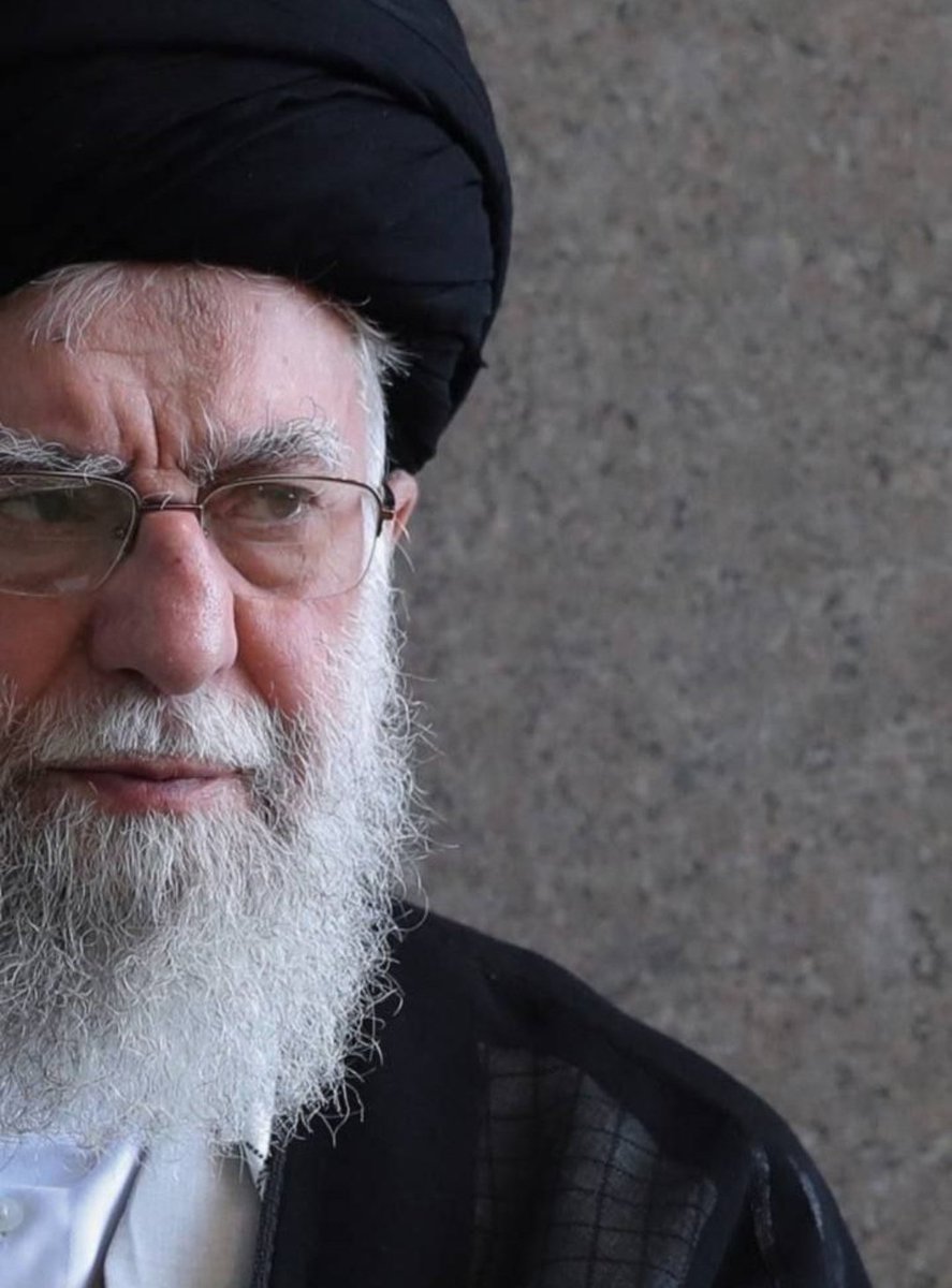 Qaed_ed's tweet image. بسم اللّه الرحمن الرحیم
اللهم احفظ سیدنا القائد الامام خامنهای..
#قائد