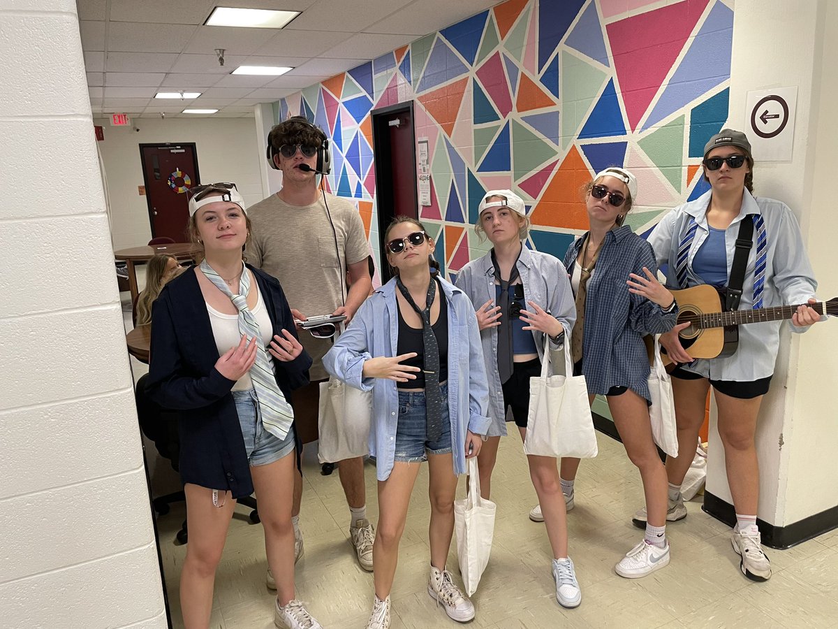 EKU_CHS's tweet image. We had a great time at our CHS LLC event last night! Trick or treating was a blast &amp;amp; some outstanding costumes, candy, and painting! 🎃👻

@ekuhousing 
@ekuos_ot 
@eku_school_of_nursing 
@eku_ephams 
@ekurecandpark 
@eku_ess
