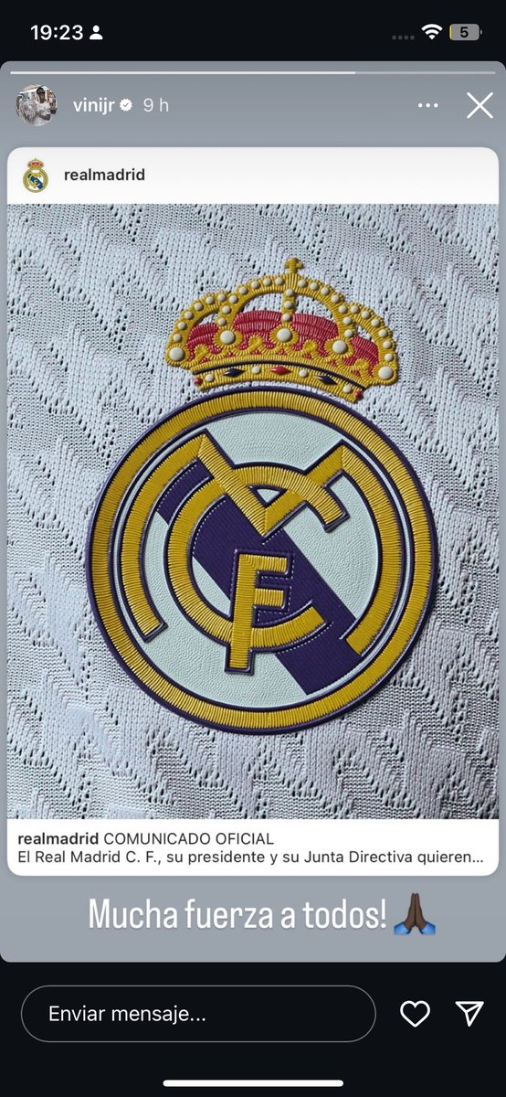 Lucas__Rm_'s tweet photo. para que luego vaya a mestalla y le empiecen a insultar y a decir de todo

no os lo merecéis https://t.co/TcuMFax6pu
