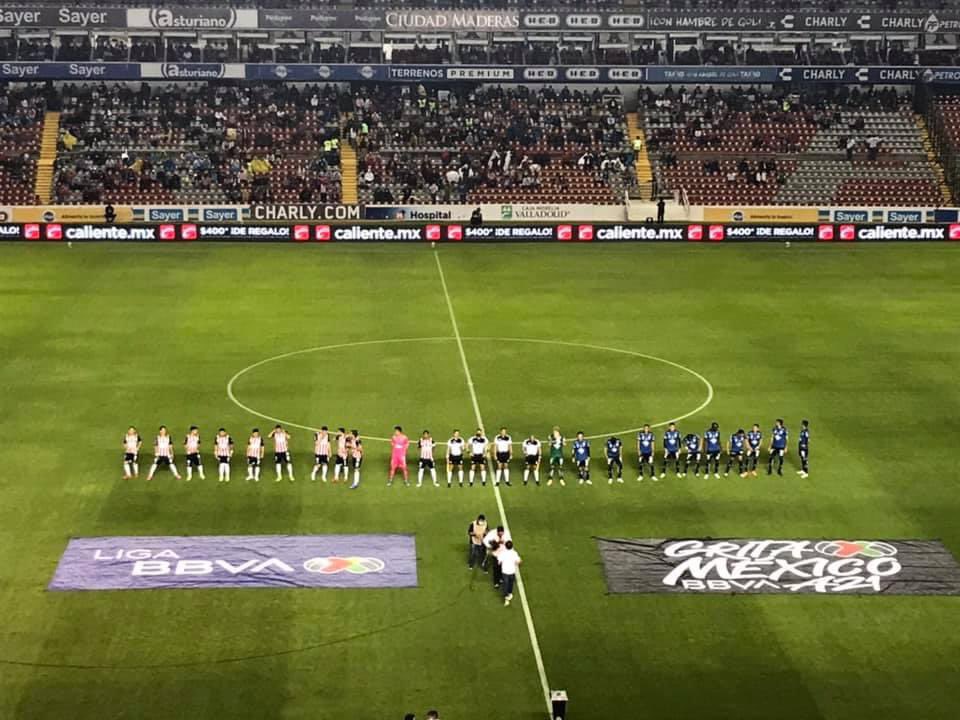 #GIVEAWAY GALLO🚨

¡GANA UN PASE DOBLE PARA el #Querétaro vs #Juárez! 🐔
 
1⃣ Sigue a <a href="/calientesports/">Caliente Sports</a> y a mí
2⃣ Dale 🔁 y ❤️
3️⃣ Comenta tu jugador favorito con el hashtag #MásAcciónMásDiversión🔥

¡Se regalarán DOS pases dobles! 📲