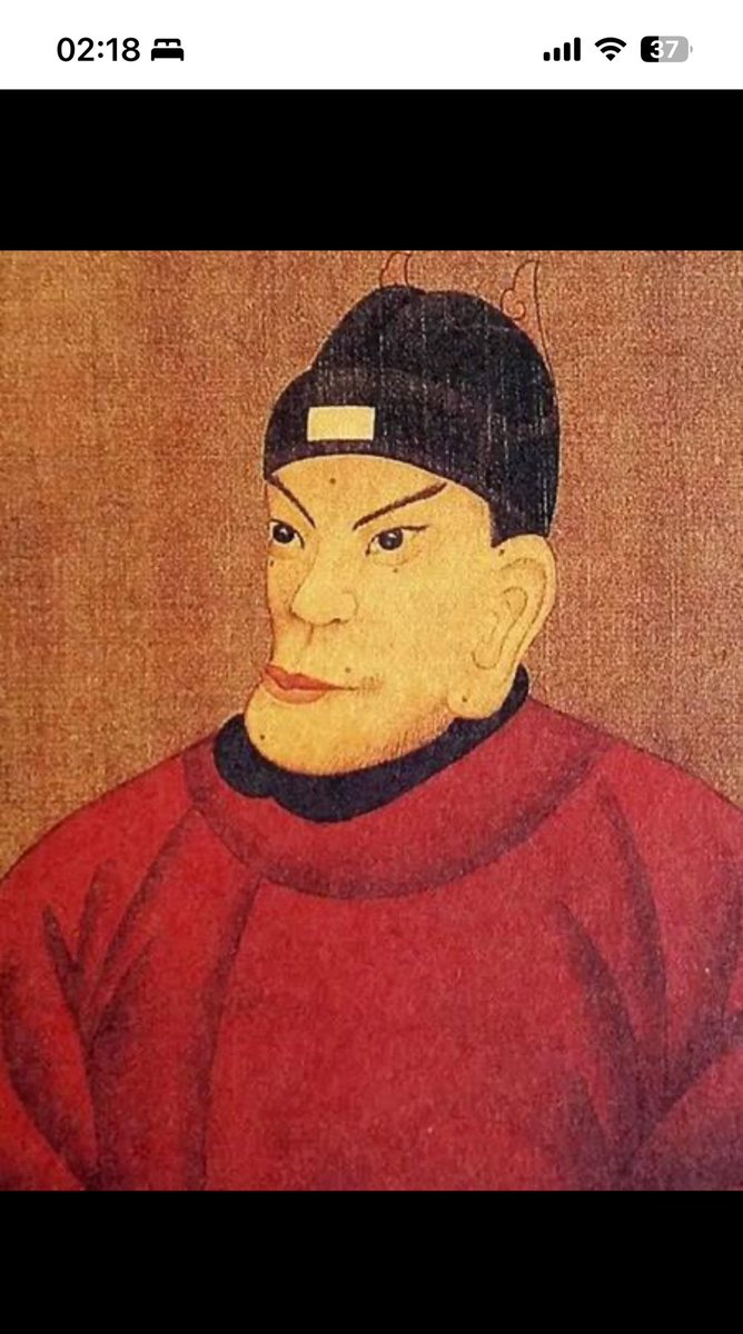 当初和朋友一起创作这幅画的时候参考了中国明朝第一个皇帝的画像，并且是因为在中国的历史里有很部分相似的背景故事。