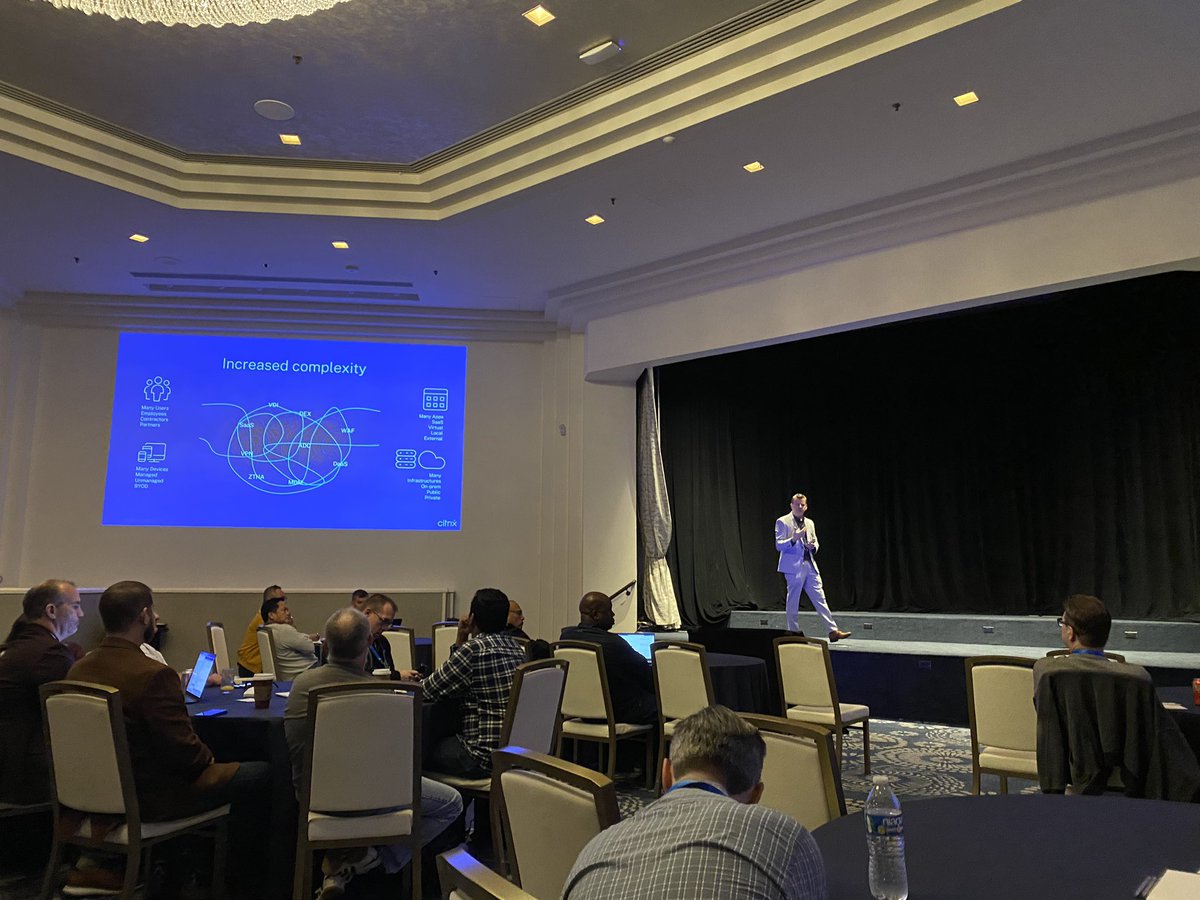 Shawn Bass delivering the #CitrixConnect 2024 vision keynote in San Jose, CA.  events.citrix.com/connectsanjose…