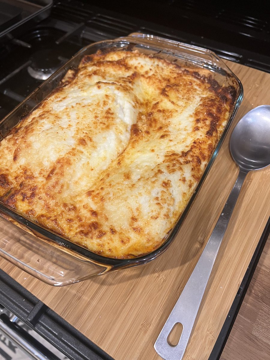 SalnPage's tweet photo. Vegetable Lasagne.
#metea https://t.co/eBydNnU3ax