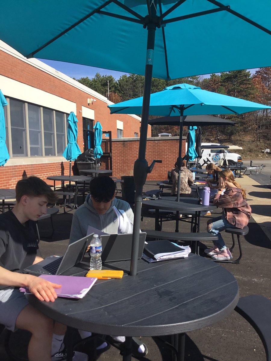 Mrs. Kaylor’s students took advantage of the nice weather and completed their #pantherproblems on the patio! #pantherproblem <a href="/RVSDPanthers/">River Valley School District</a> <a href="/rvhspanthers1/">River Valley High School</a> 🖤💙