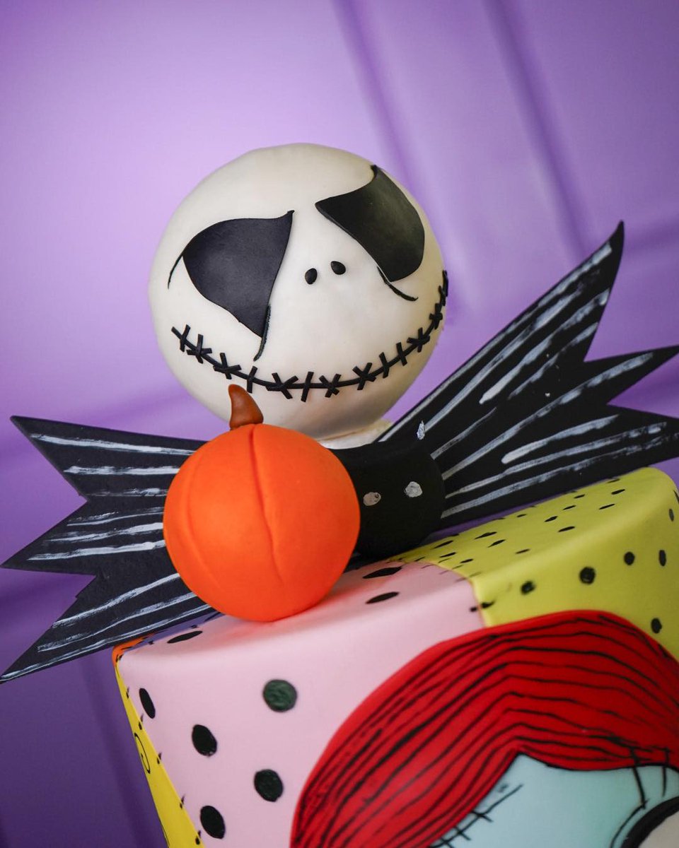 sachercakeshop's tweet image. ¿Víspera de Halloween y no tienes el pastel perfecto? ✨🎃 Ordena el pastel más aterrador y sorprende a todos. Ordena tu pastel en el link de la bio. #pastelpersonalizado #halloween #halloweencake #pastelvillanos #timburton #diademuertos #timburtonstyle… dlvr.it/TFtzsD