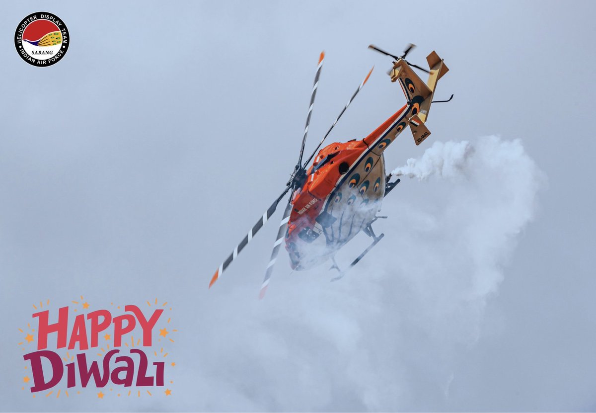 sarang_iaf's tweet image. Sarang Team wishes all Indians a joyous Diwali filled with light, love, and happiness! May this festival bring peace and prosperity to all. 🪔✨ #HappyDiwali #saranghelicopterdisplayteam #saranghelicopters #sarang #indianairforce #DiwaliCelebration #FestivalOfLights