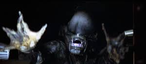 "Alien, el 8 pasajero" si lo ves desde la perspectiva del xenomorfo es "la jungla de cristal"