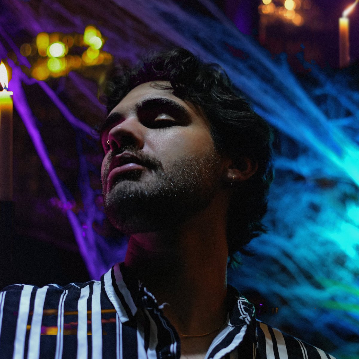 Happy Halloween 🎃 
My new single “Space Between” is now available on a music platform of which you stream!! Muahaha 

ffm.to/space_between