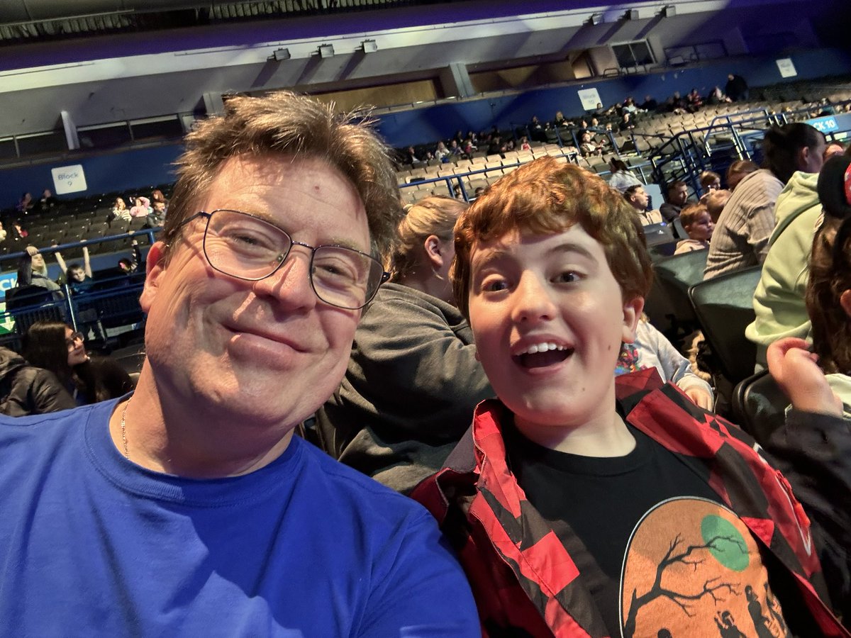 TobyN_W's tweet photo. #DisneyonIce https://t.co/fYG9Nld5gA