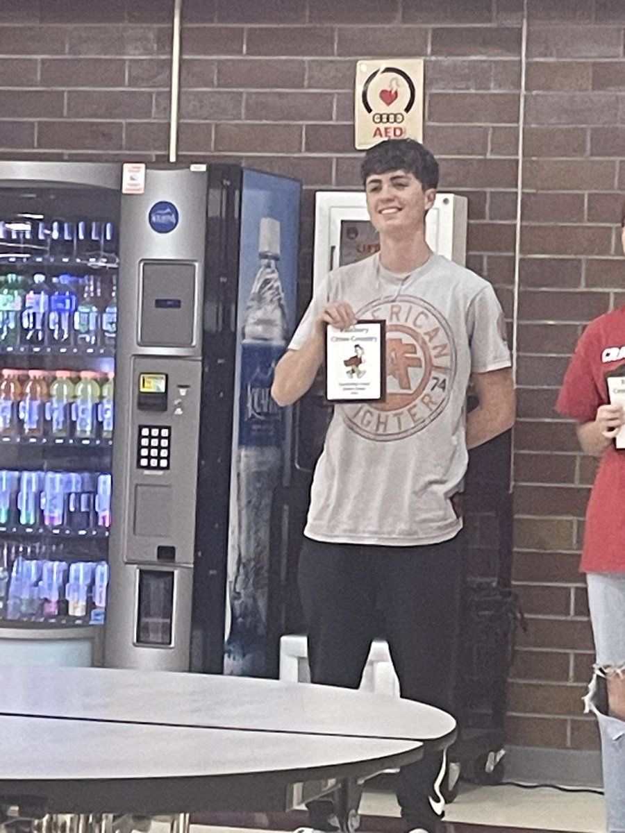FairburyCross's tweet photo. End of the year celebration! Continue to work in the off-season. #jeffpride https://t.co/1E41LJ9z79