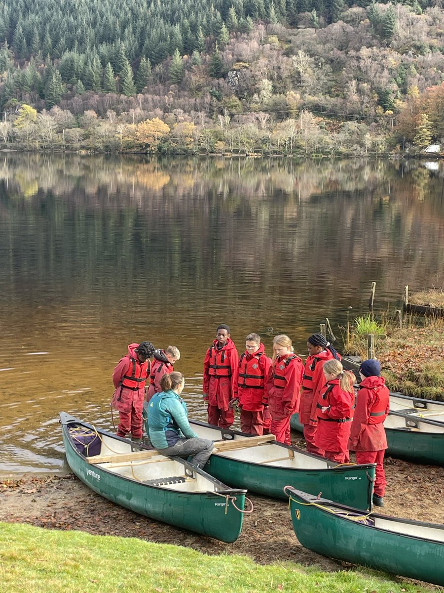MurrayburnP's tweet photo. Group 5 having a fab time at canoeing this morning, well done to everyone for trying their best🛶👍! https://t.co/VHH0YUmBqI