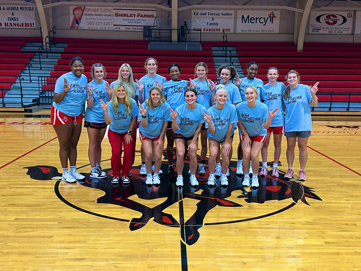 NWOSUWBB's tweet photo. 𝙇𝙖𝙙𝙮 𝙍𝙖𝙣𝙜𝙚𝙧𝙨 𝙖𝙧𝙚 𝙏𝙝𝙖𝙩𝙘𝙝𝙚𝙧 𝙎𝙩𝙧𝙤𝙣𝙜! 

A very special little boy has us wearing blue! 💙

We will be warming up in tonight’s game in our Thatcher Strong shirts to support the Severin family! To join the fight, click below! ⬇️

https://t.co/1ia4wcMxW1 https://t.co/8pxkYqQI2o