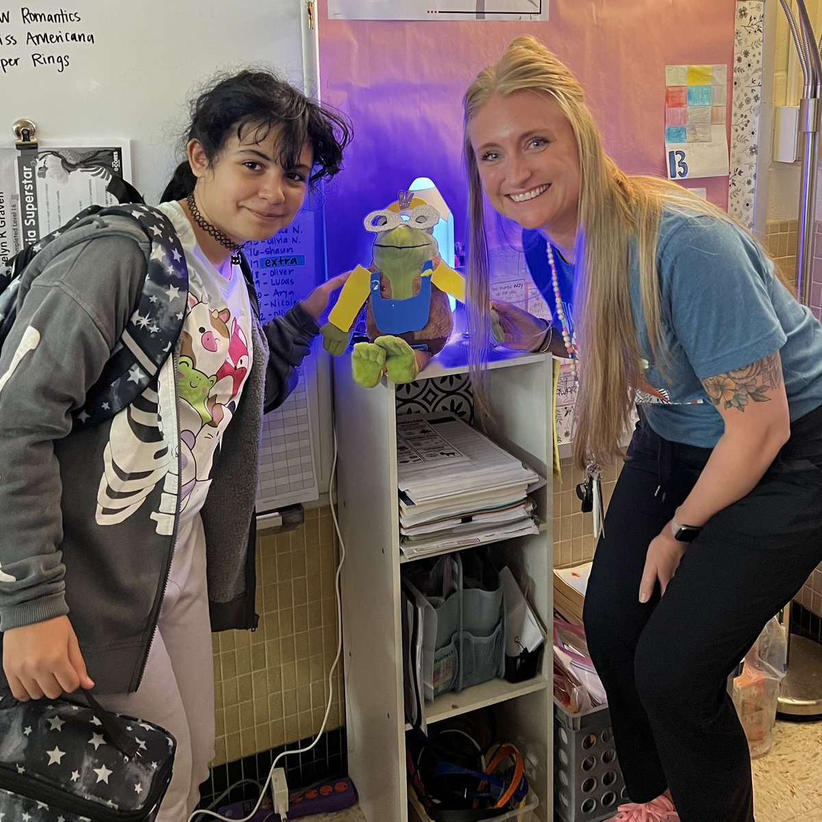 Even our class “pet” Kermit is ready for tomorrow thanks to this sweet friend! #MinionKermit <a href="/WESOwls/">WES Owls</a> #ItsWorthIt