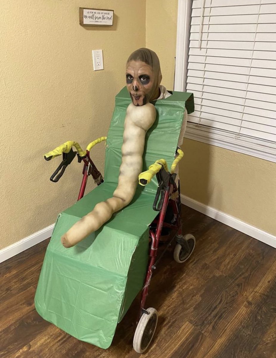 This gotta be the best Halloween costume