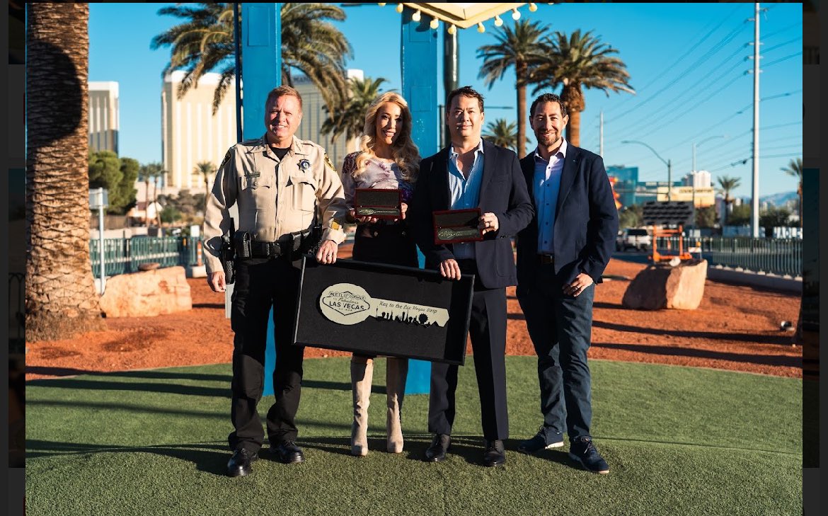 Sheriff_LVMPD's tweet photo. We’ve solved 9 cold cases thanks to @justinwoo @LydiaAnsel and the Vegas Justice League. Today, Commissioner @MichaelNaft presented them with a key to the Las Vegas Strip. Their funding allows us to utilize DNA technology that didn’t exist when these crimes were committed. https://t.co/khByCcM00q