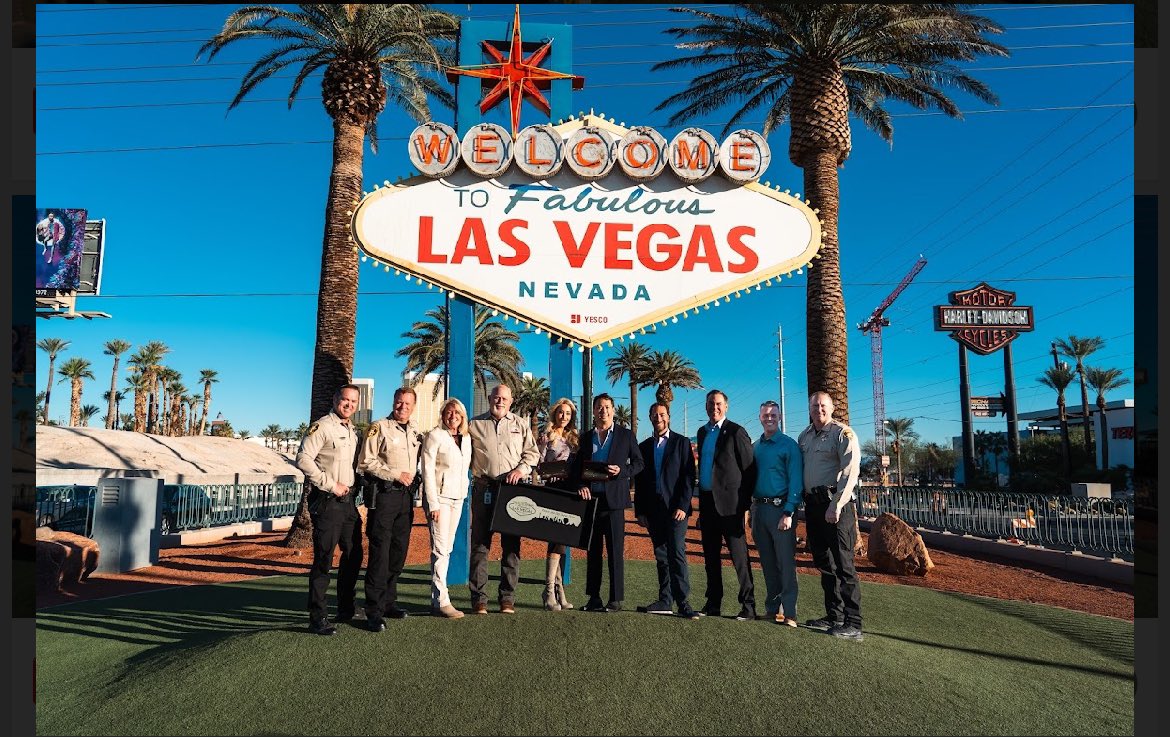 Sheriff_LVMPD's tweet photo. We’ve solved 9 cold cases thanks to @justinwoo @LydiaAnsel and the Vegas Justice League. Today, Commissioner @MichaelNaft presented them with a key to the Las Vegas Strip. Their funding allows us to utilize DNA technology that didn’t exist when these crimes were committed. https://t.co/khByCcM00q