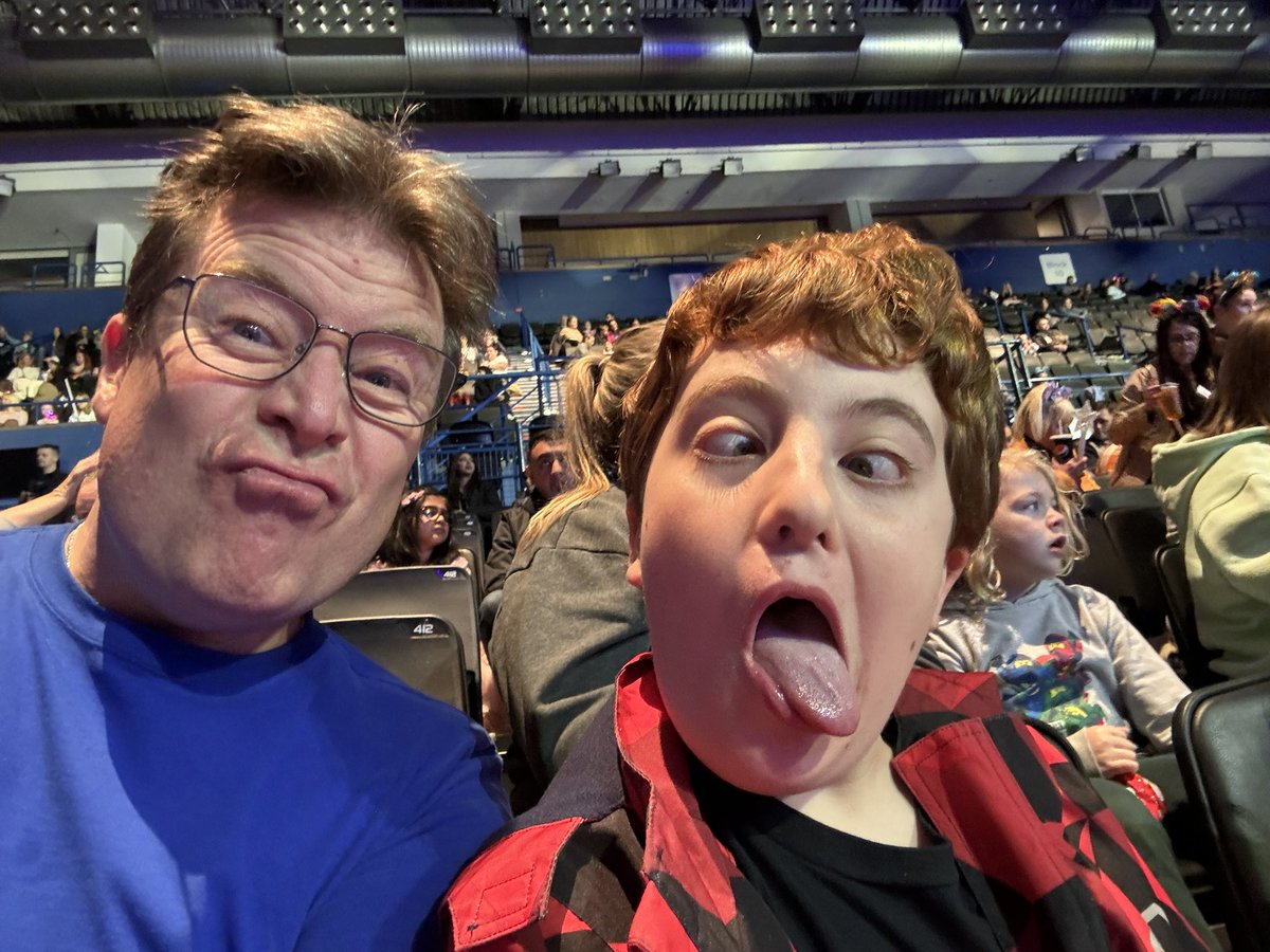 TobyN_W's tweet photo. #DisneyonIce https://t.co/QLMDwHAkgg