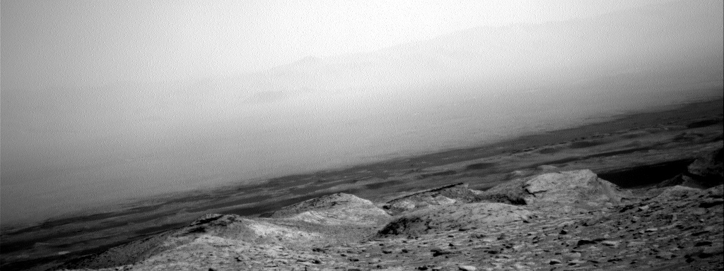 MarsMissionImgs's tweet photo. #CuriosityRover image taken on #Sol3655 at 10:37:33.013 AM with #Navcam #Mars #NASA #Space https://t.co/auw3XlFwWm