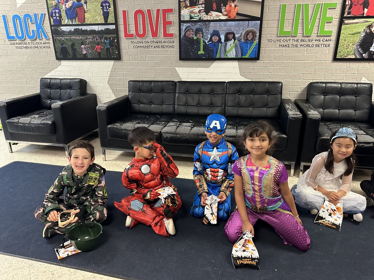 All smiles for these firsties! Our day was filled with Halloween FUN! 🎃