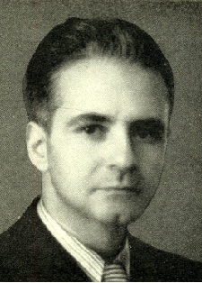 NouveauPSF's tweet photo. François Fourcault de Pavant (1896-1965).  

Il part, soldat, à la guerre en 1916, il en revient officier médaillé de la légion d'honneur.  Après sa participation aux Croix-de-feu, il sera élu député de Seine-et-Oise en 1936, rejoignant pendant son mandat le PSF et appartenant, aux côtés, notamment, de Jean Ybarnégaray, au groupe parlementaire du parti. Il participera, par ailleurs, à l'oeuvre de propagande du PSF.   

Après l'entrée en guerre de la France, il se réengagera en 1940, avant d'être démobilisé la veille du 10 juillet 1940, où il votera les pleins pouvoirs au Maréchal Pétain.   

Son vote ne l'empéchera pas pour autant d'entrer rapidement dans la résistance au même titre que son épouse, Françoise Colletaz, déportée au camps de Ravensbrück pour faits de résistance. Désormais handicapée des suites de l'épreuve de la déportation, elle sera décorée de la Médaille militaire, de la Médaille de la Résistance et de la Croix du Combattant.   

François se mettra quant à lui, dès 1945, au service du gouvernement militaire français d'Allemagne, avant de quitter définitivement sa carrière politique dans les années 1950.