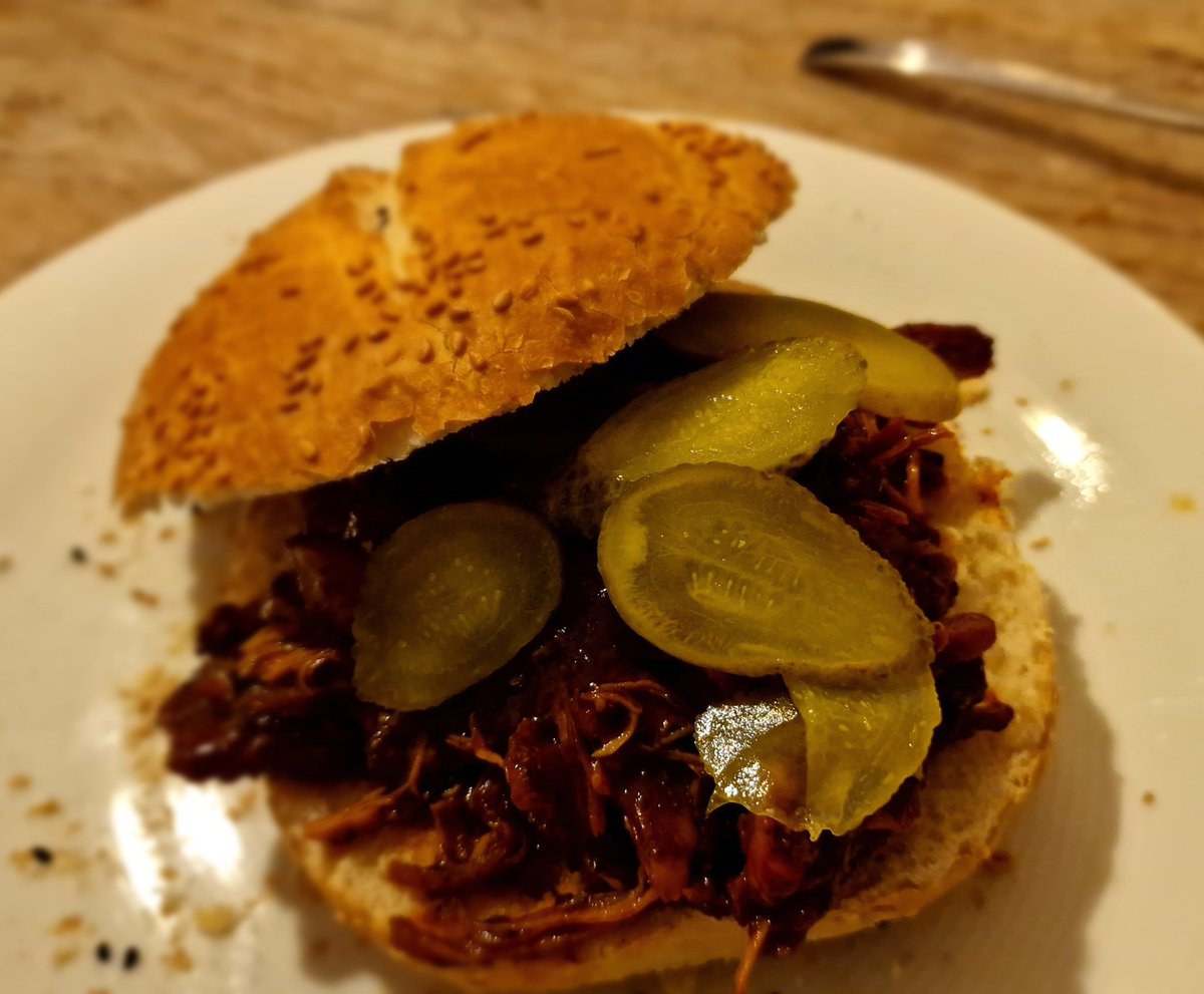 ABurghouts's tweet image. #pulledchicken made in the #DutchOven on the #KamadoJoe #Bigjoe2

@KamadoJoe