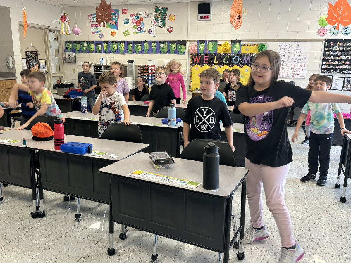 Mrs. Edwards tweet media