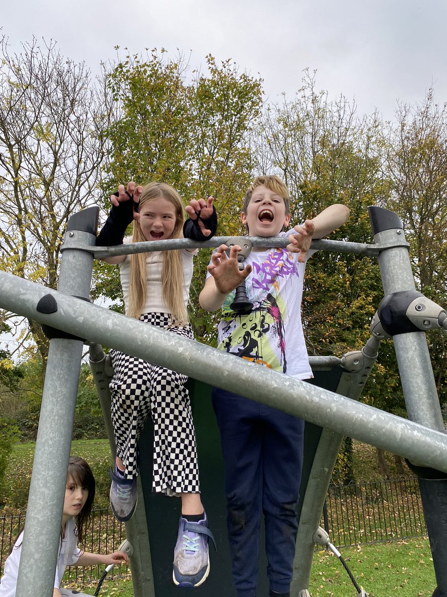 Play_Glos's tweet photo. Now that we are nearing the end of our lottery funded #Play2Nurture project, we were delighted to invite project evaluator @DrWendyRussell to play, as well as chatting to children and adults who have benefited from the project since January 2022.
@TNLComFund #TimeToBe https://t.co/edT3qPThrp