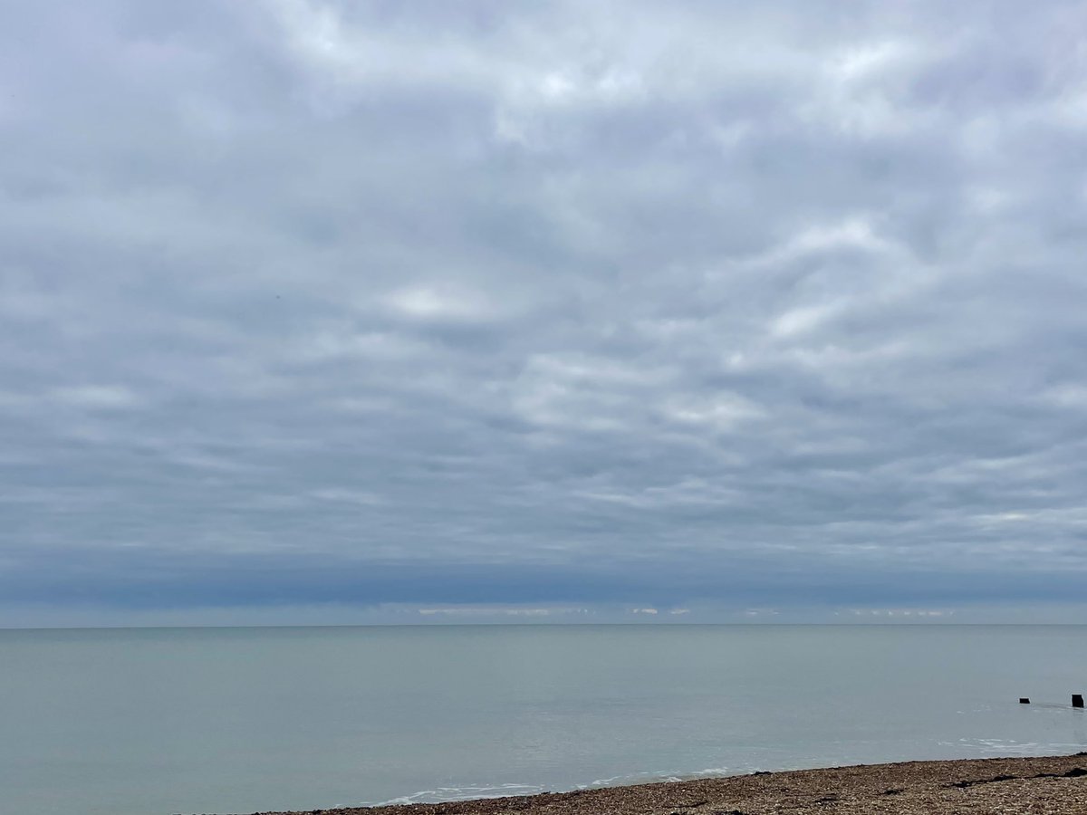 AngelikaHTCG's tweet image. Like a Millpond - perfect for the the #polarbearchallenge training 🏊🏻‍♀️ #wildswimming #beachlife #vitaminsea #WednesdayMood ♥️