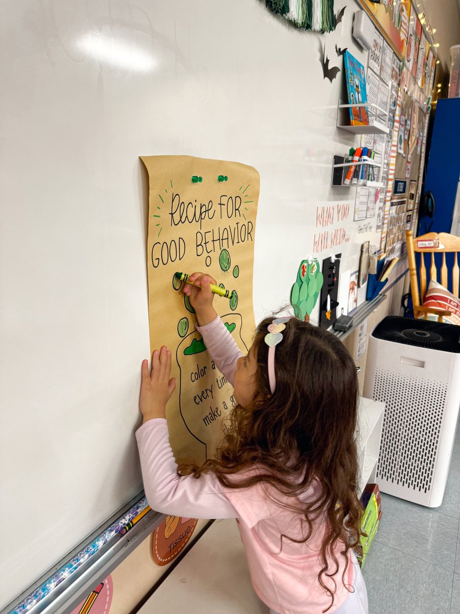 Jaclynn Sorensen (@miss_jsorensen) on Twitter photo Our classroom is bubbling over with positivity for our ‘Woof of the Week’! Each time students make a green choice, they colored in a bubble on our recipe for good behavior chart. <a href="/__Miss_Martin__/">Jordyn Martin</a> Our classroom is bubbling over with positivity for our ‘Woof of the Week’! Each time students make a green choice, they colored in a bubble on our recipe for good behavior chart. <a href="/__Miss_Martin__/">Jordyn Martin</a>