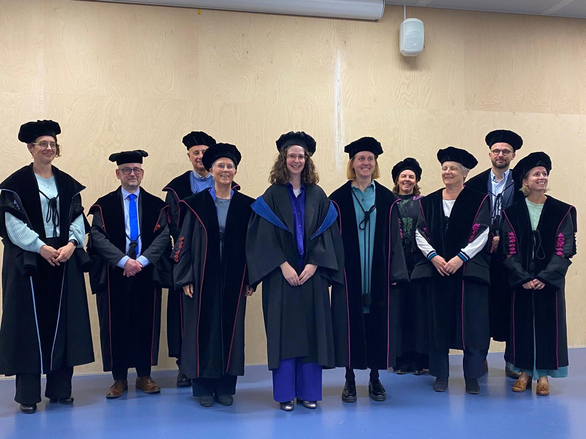 Ines_Vdk's tweet photo. Graduated as Doctor in the Biomedical Sciences last week! 👩‍🎓😃🥳 
What a journey it has been! 🙃
I thank my supervisors, colleagues, friends &amp; family for their support along the way! 😘
@FWOVlaanderen @KULeuvenPT @FaBeRkuleuven https://t.co/Xlg50PSMRu