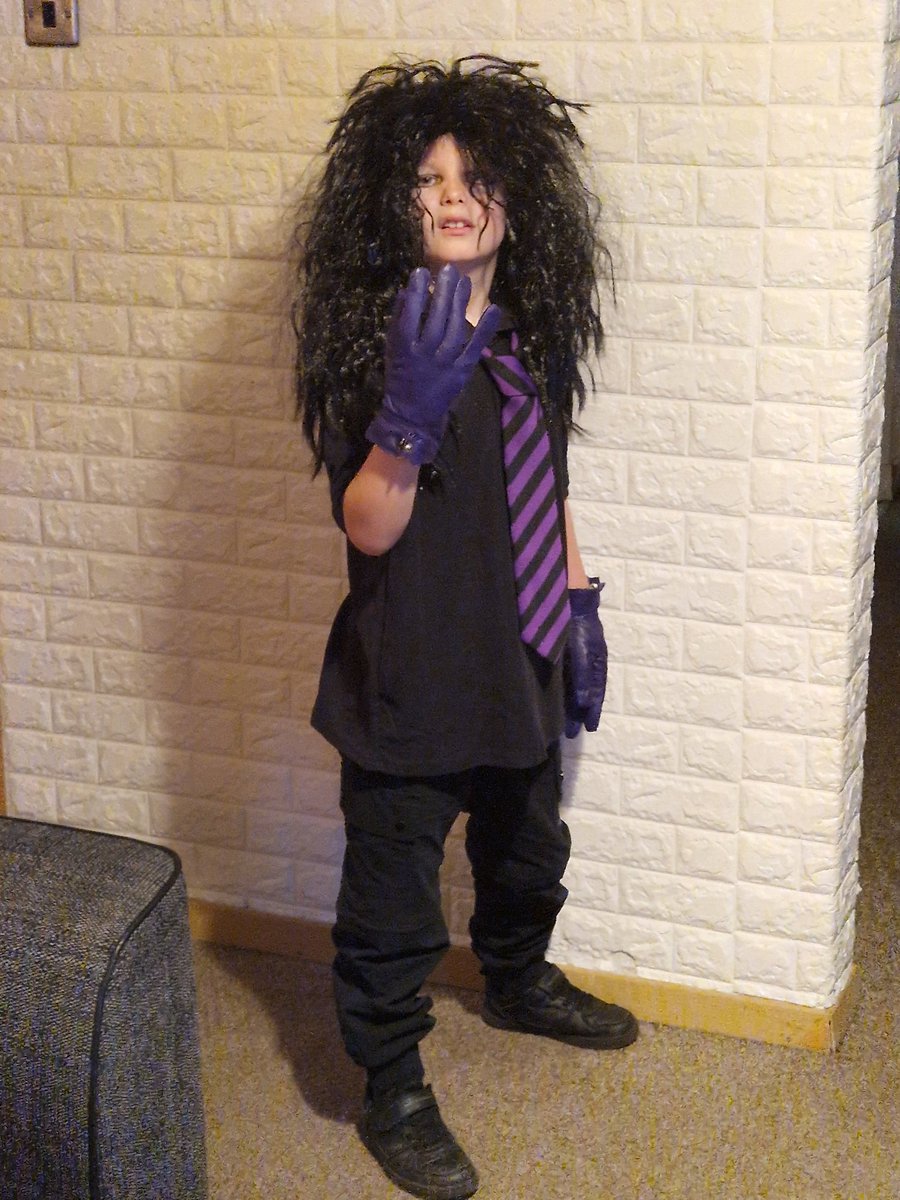 Sarah McNeil tweet media