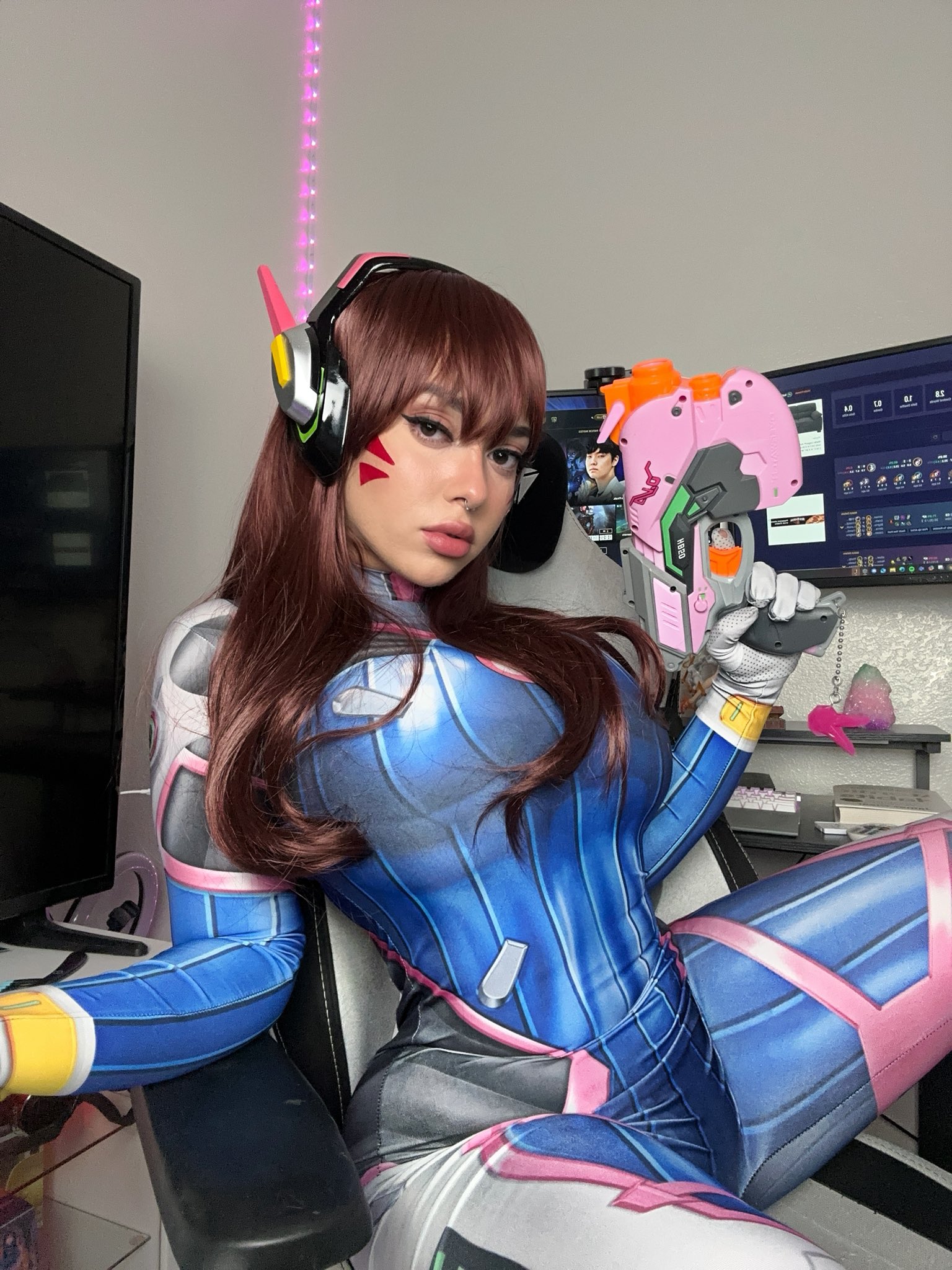 GbKUH1-akAExmx7