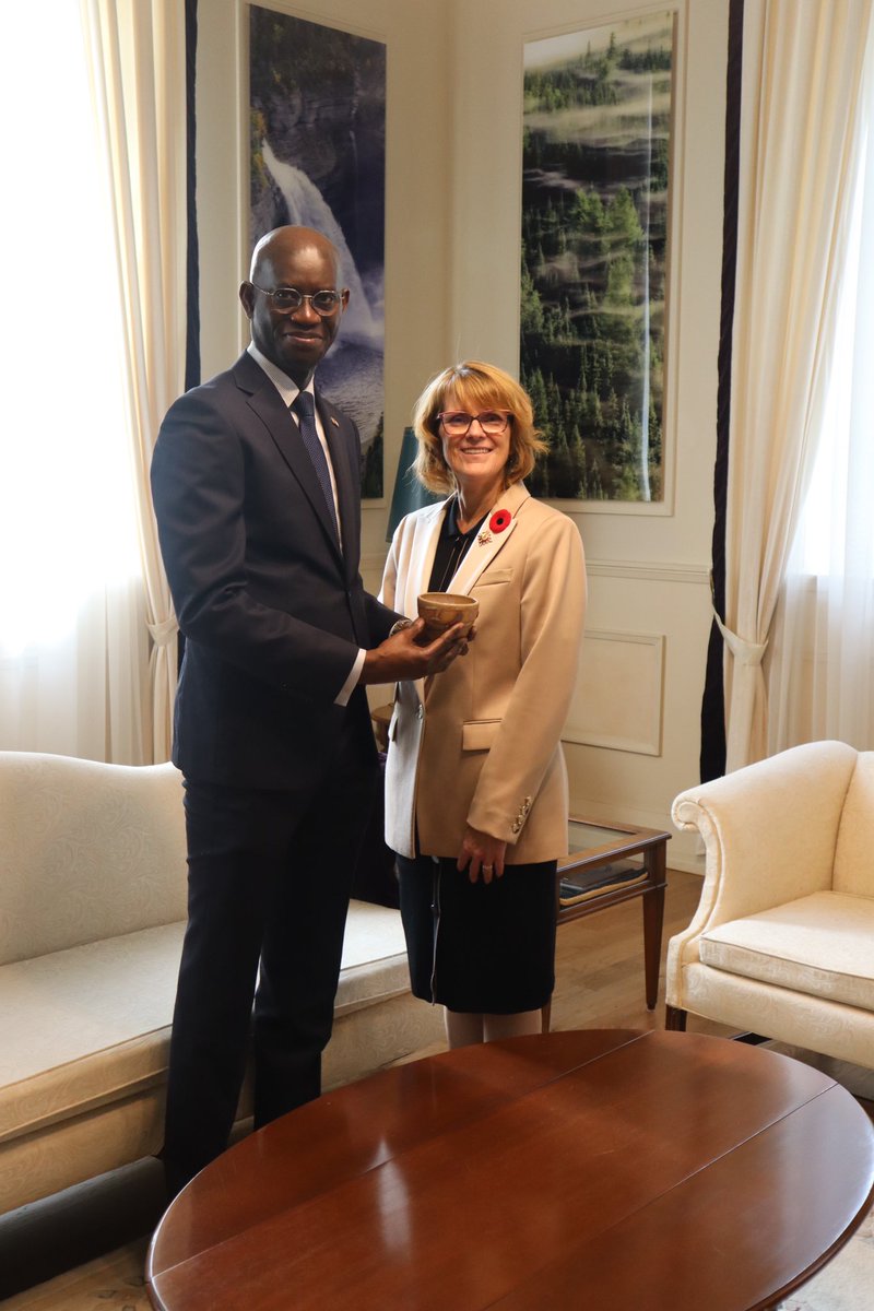 csgor's tweet photo. En visite officielle au Québec, j’ai eu grand plaisir de rencontrer l’Honorable Manon JEANNOTTE, Lieutenante-gouverneure de la Province, et lui témoigner la gratitude de S.E le Président Bassirou D. D. FAYE, pour la qualité de l’amitié et de la coopération avec le Québec https://t.co/pxiKeeR0Xe