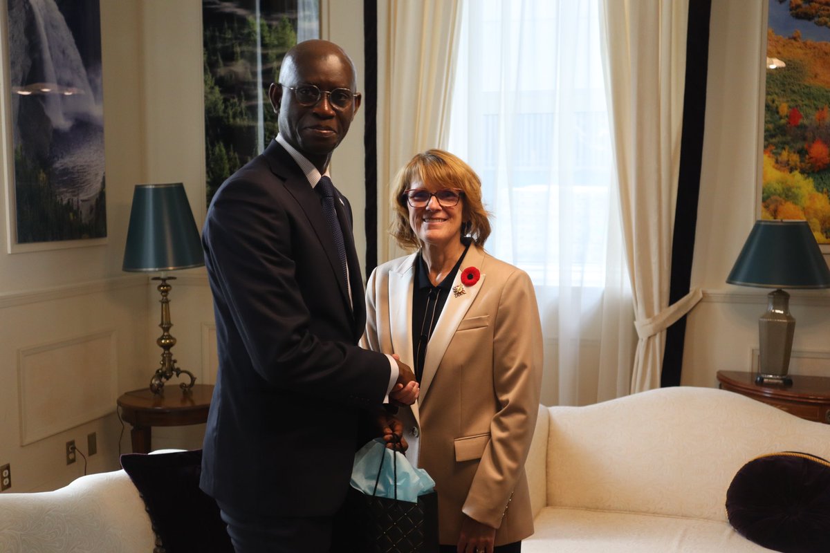 csgor's tweet photo. En visite officielle au Québec, j’ai eu grand plaisir de rencontrer l’Honorable Manon JEANNOTTE, Lieutenante-gouverneure de la Province, et lui témoigner la gratitude de S.E le Président Bassirou D. D. FAYE, pour la qualité de l’amitié et de la coopération avec le Québec https://t.co/pxiKeeR0Xe