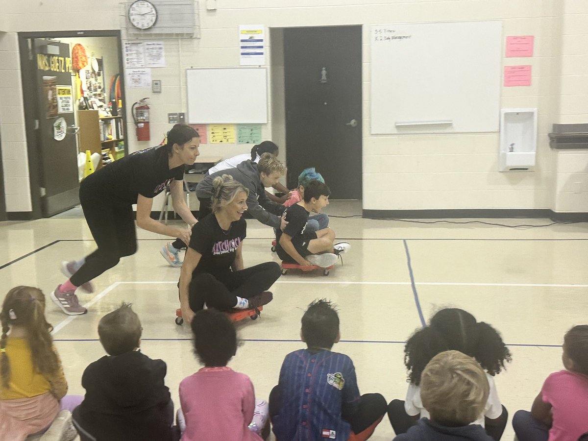 hitchcock_mps's tweet photo. This morning we had an incredible assembly by our Hitchcock Fuel Up to Play 60 Fitness Ambassadors to teach us all about staying active and healthy. Teachers competed against students in different fitness events and the students won! @Mrs_Goetz_PE https://t.co/Z5i3luCk7b