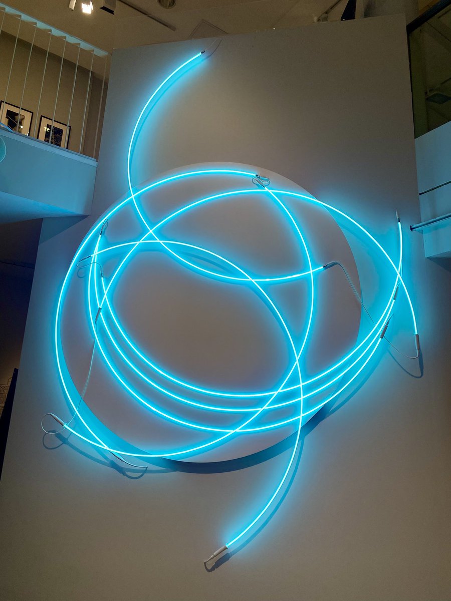 Guiguiii94's tweet photo. Quelques œuvres de la collection de la @Fondation_EDF exposées en ce moment dans le cadre de la saison « Dans(e) la lumière » : François Morellet 2004, Man Ray 1931, Raoul Dufy 1953, dont certaines commandées par feu la Compagnie parisienne de distribution d’électricité. https://t.co/l7uxh0anwX