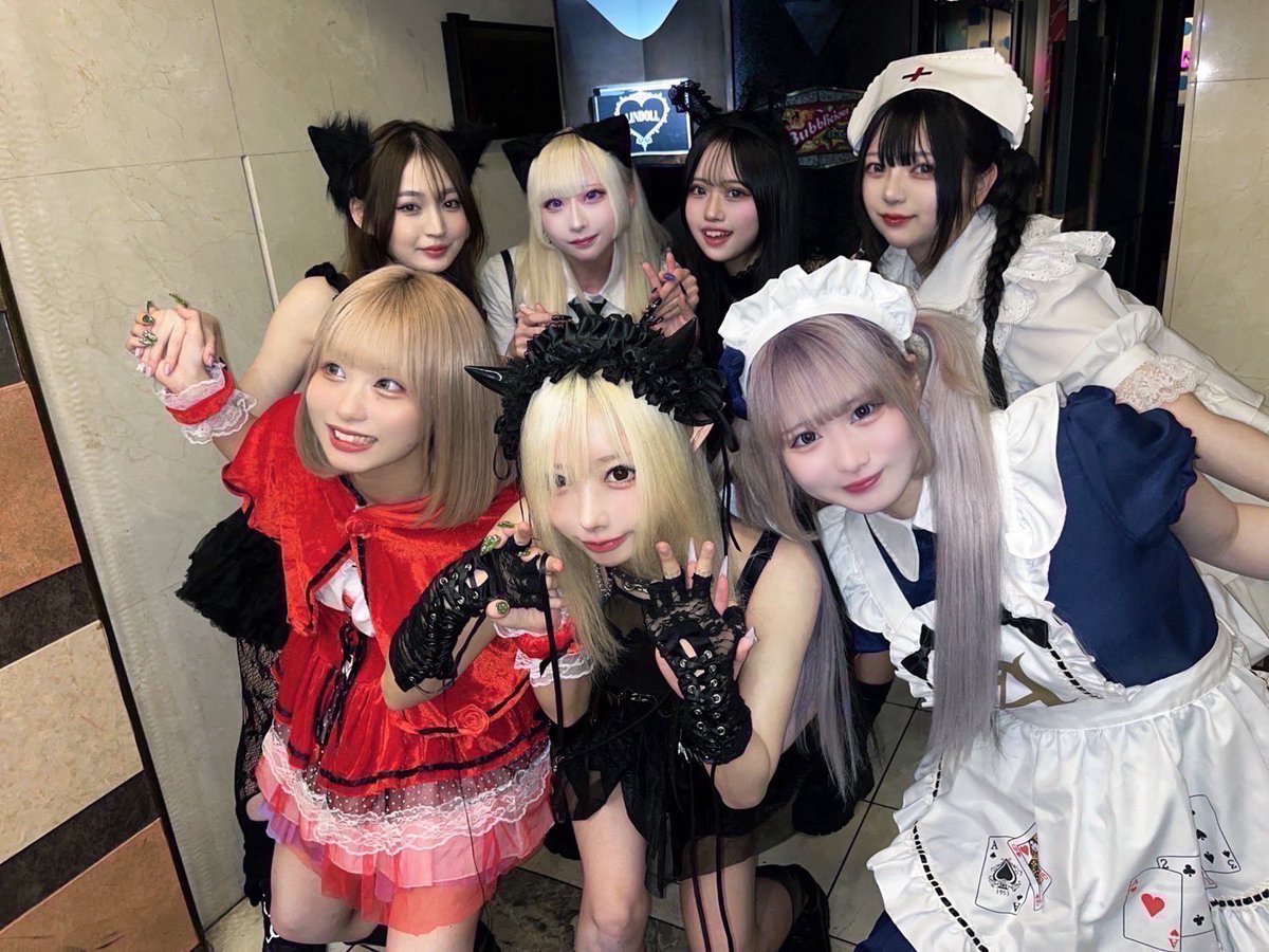 nipo712's tweet photo. 最後の退勤ツイ…🥲
ほんとにさありがとうみんな😭😭😭

リンドールの思い出いつかどこかで語り合おうな…
そんな遠くない未来ですが…多分…

リンドールの名前つけたとき、
略せそうなのがいいなと思ったけど
リンドールて結局どう略すんだろ？
みんなは略さない系？ https://t.co/CoTrpb3NAm